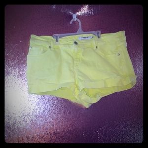 Torrid neon yellow Jean shorts size 18